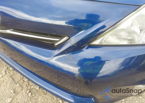 2014 Toyota Prius V Three из США, поврежденный, VIN JTDZN3EU2E3316429